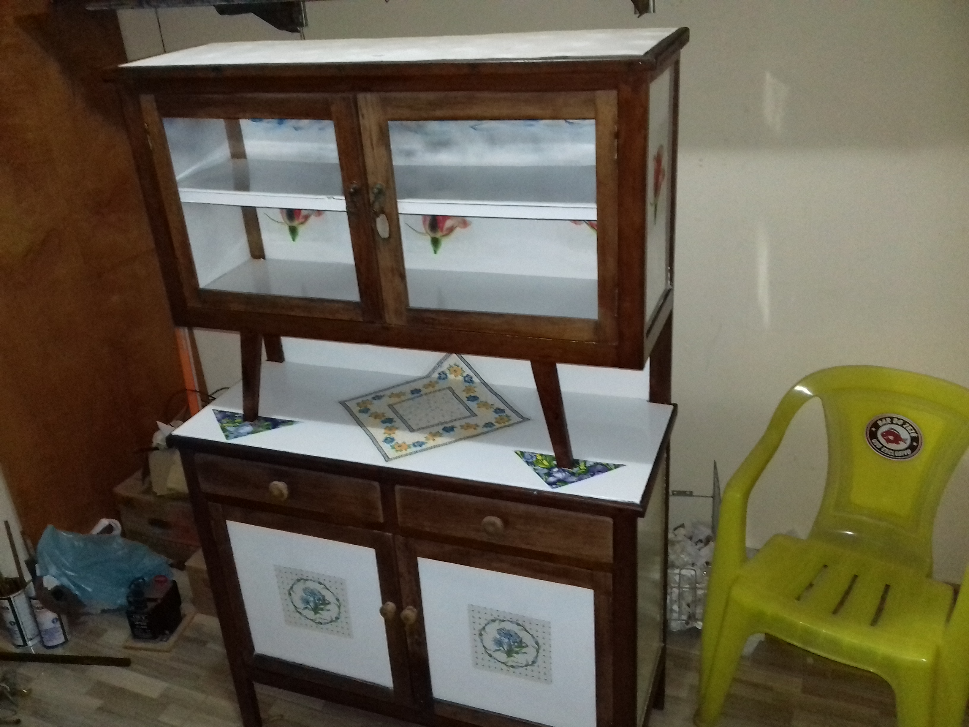 Pintado e com Aplique